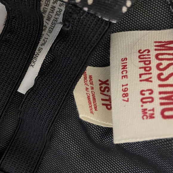 Bikinis Galore Bundle! - Picture 15 of 16